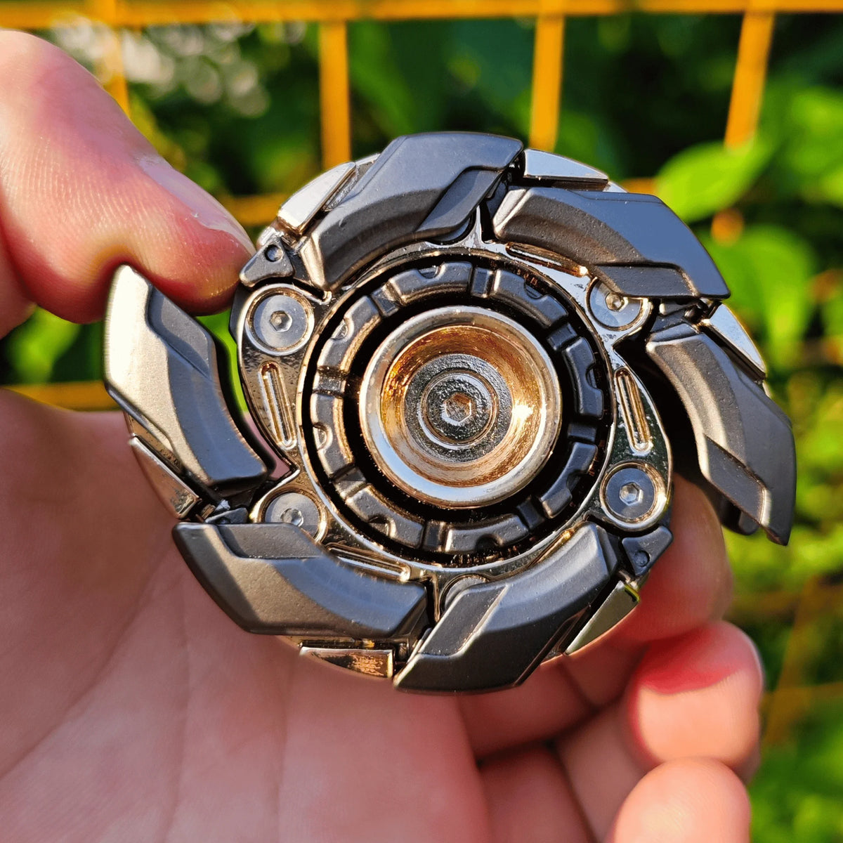 Armour Plate Fidget Spinner — Weighted Metal EDC Desk Toy